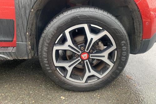 Dacia DUSTER Photo autoimg-4d830166540f975a7ebfde1a079154164f50680d.jpg