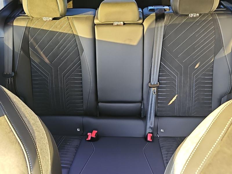 Used Peugeot 3008 KW74UYF 30