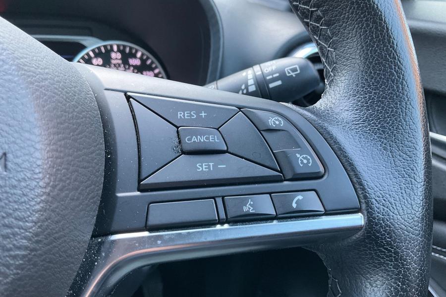 Nissan JUKE Photo autoimg-4d8ab8ad70258d382fd1a7d7361ceaf8bbc9d2e7.jpg