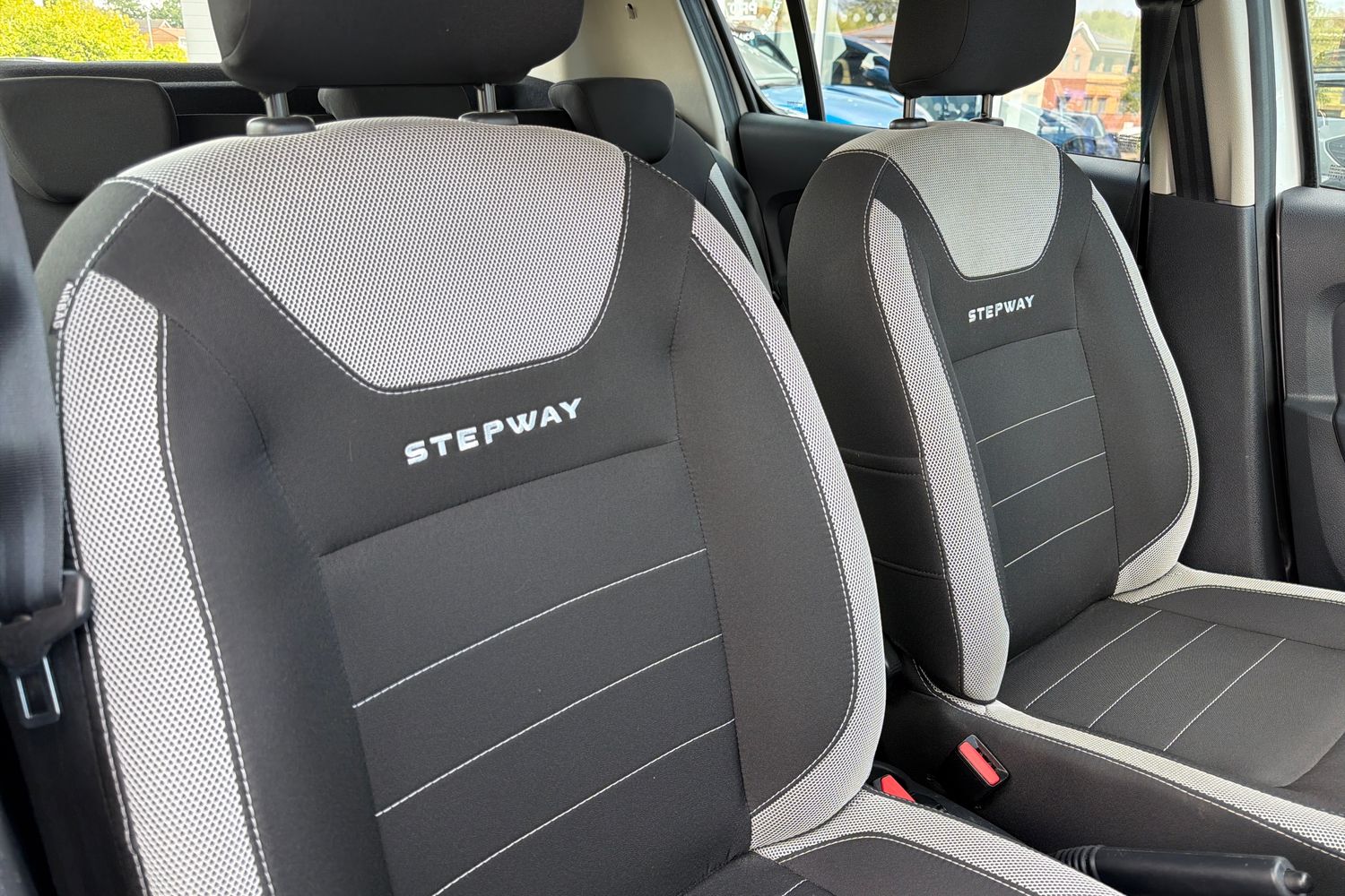 Dacia Sandero Stepway Photo 16