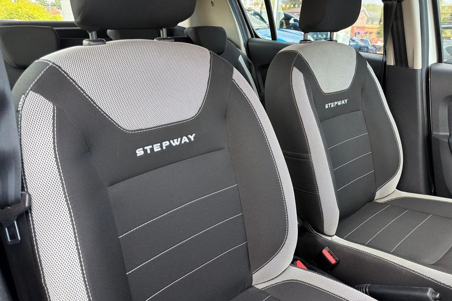 Dacia Sandero Stepway Photo autoimg-4d8cc9db0927546c4a6e64b01ab6da6858ab7349.jpg