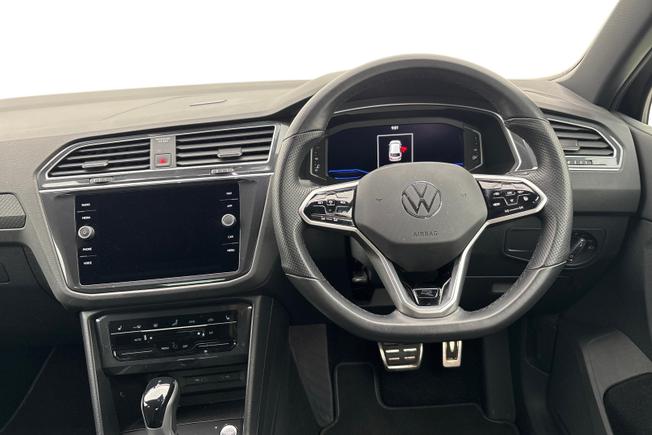 VOLKSWAGEN Tiguan Photo 11