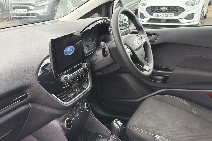 Ford FIESTA Photo autoimg-4d8e52ef946b1420d28ce9253a7bfc7460010263.jpg