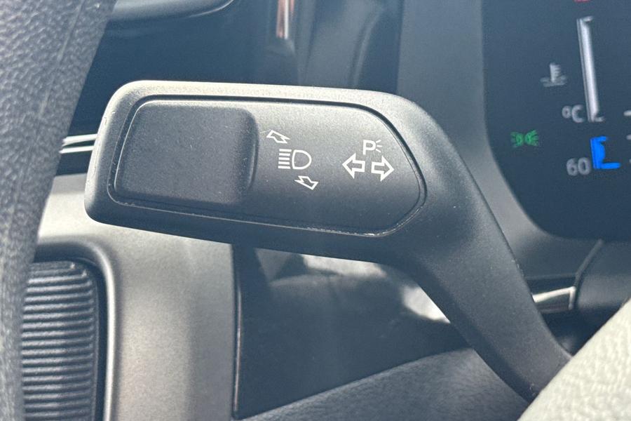 Ford TRANSIT COURIER Photo autoimg-4d8fadd762f30054ba7472d065085cd7dd6fe306.jpg