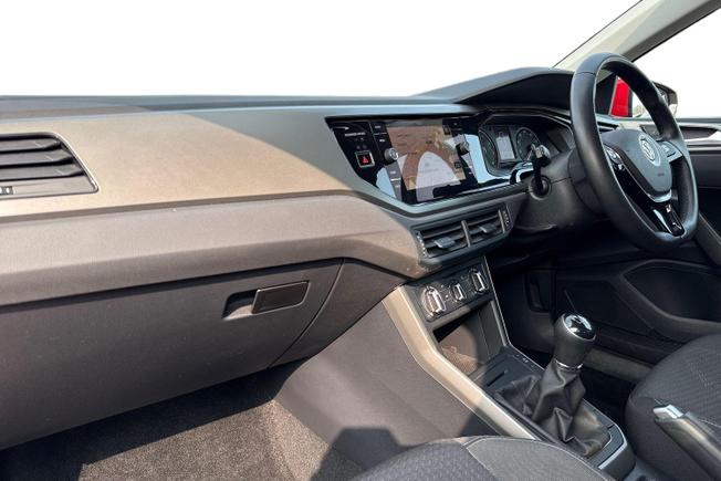 VOLKSWAGEN Polo Photo 2