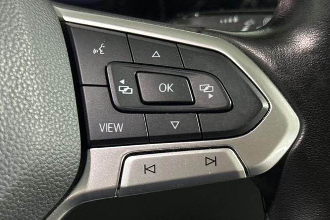 VOLKSWAGEN Golf Photo 17