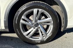 VOLKSWAGEN T-Roc Photo 5