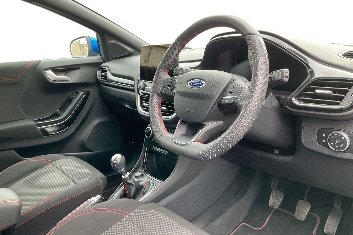 Ford PUMA Photo 8