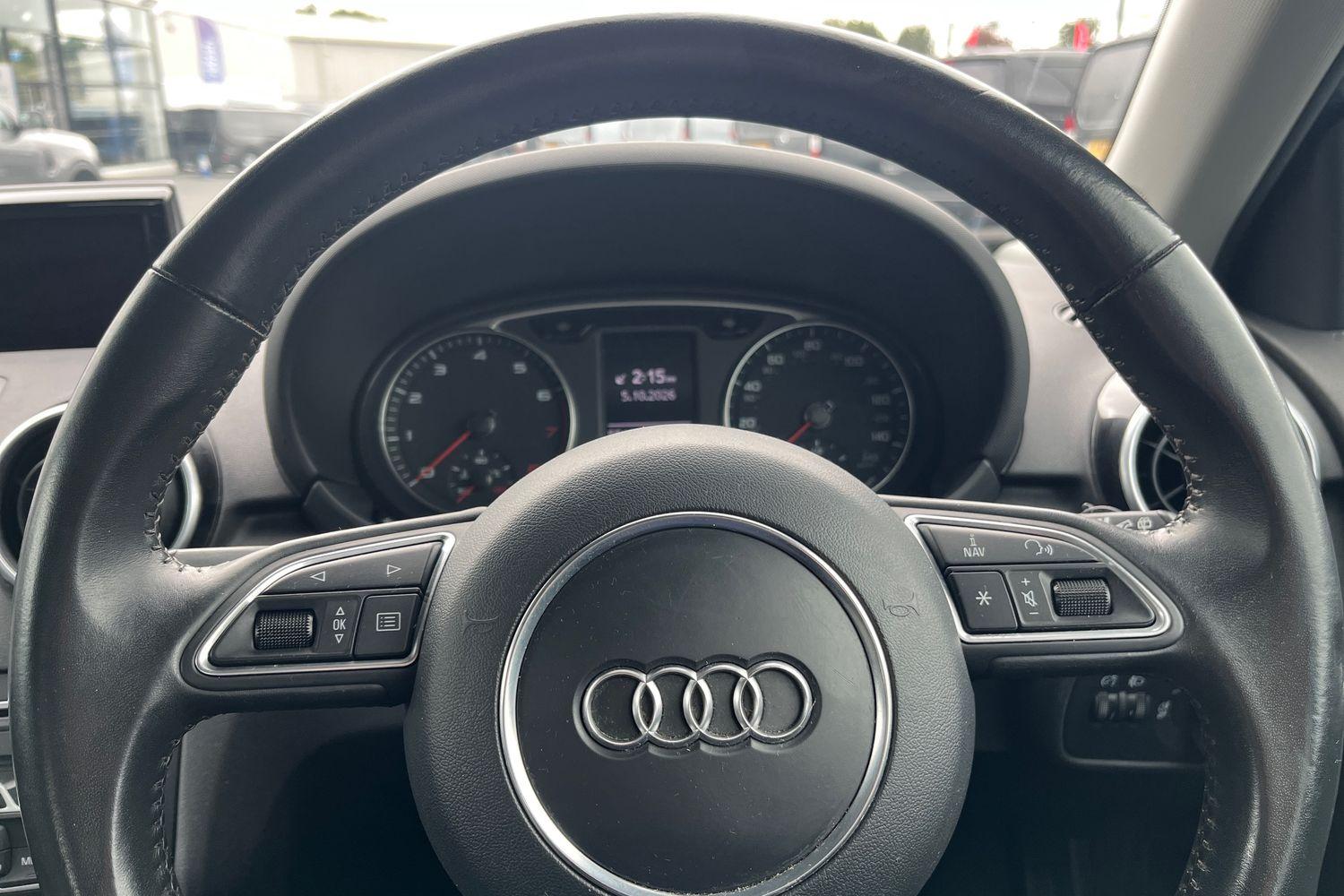 Audi A1 Photo 11