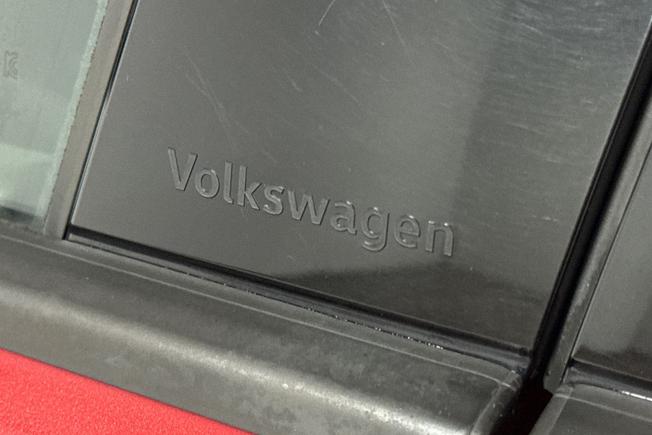 VOLKSWAGEN ID.4 Photo 33