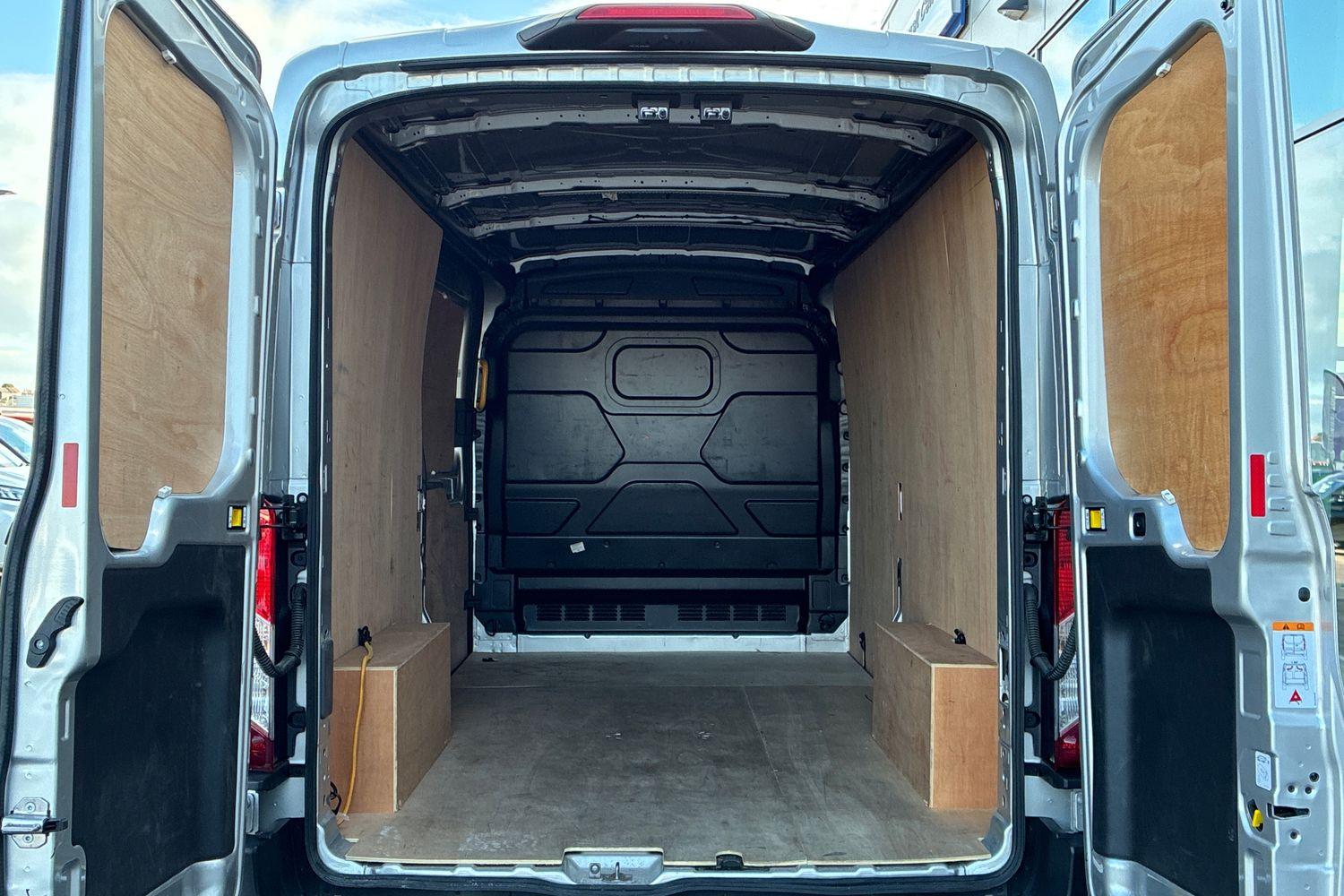 Ford TRANSIT Photo 5