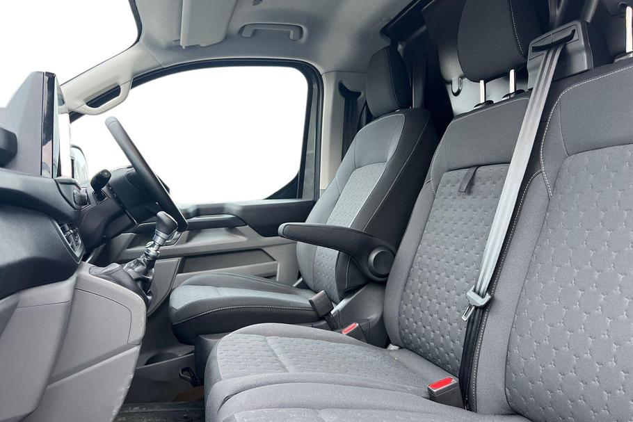 Used Ford TRANSIT CUSTOM WO25UKD 9