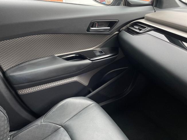 TOYOTA C-Hr Photo 52