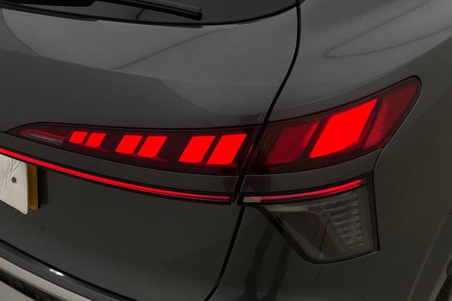 AUDI Q3 Photo 19