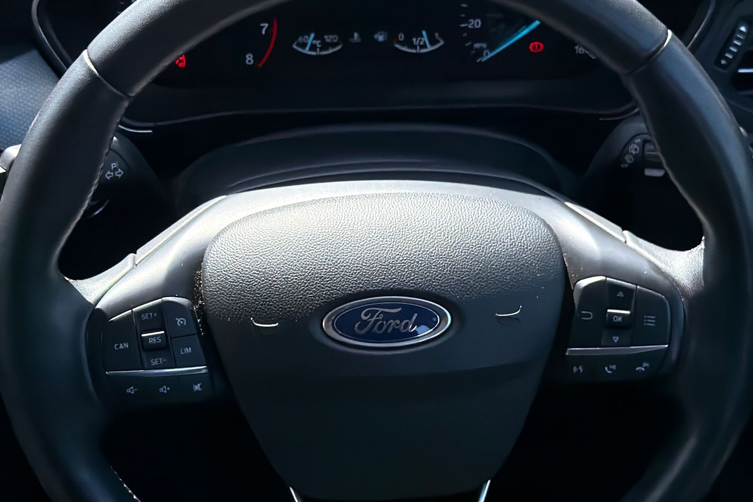 Ford FOCUS Photo 11