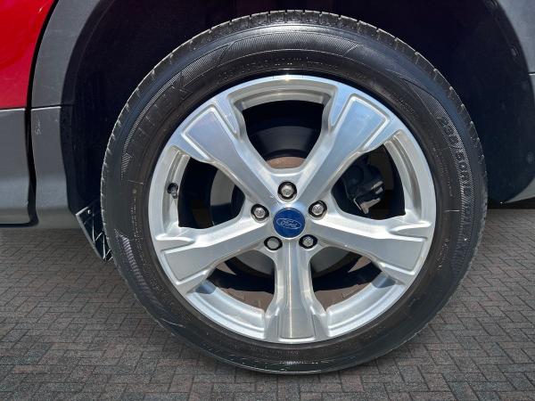 Ford Kuga Photo autoimg-4daf7bba86ec14a099e72e52ab93c5afe11c66a5.jpg