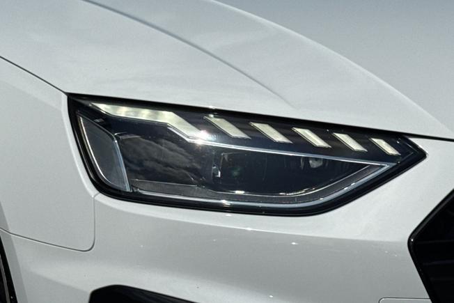 Audi A4 Avant Photo 19