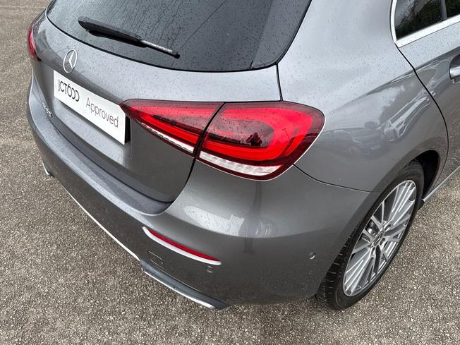 MERCEDES-BENZ A Class Photo 22