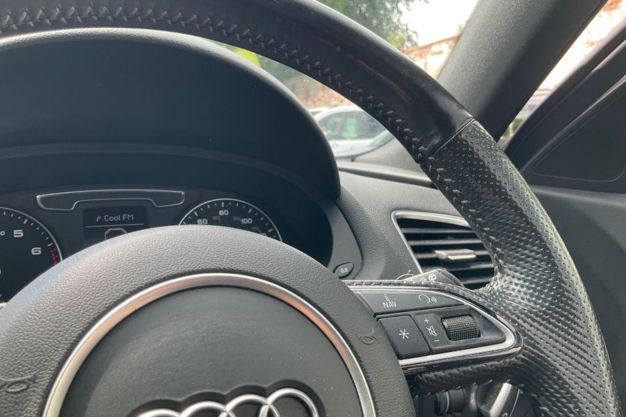 Audi Q3 Photo autoimg-4db85934e50df74b73b1ddac57a93709a6a1eb1d.jpg