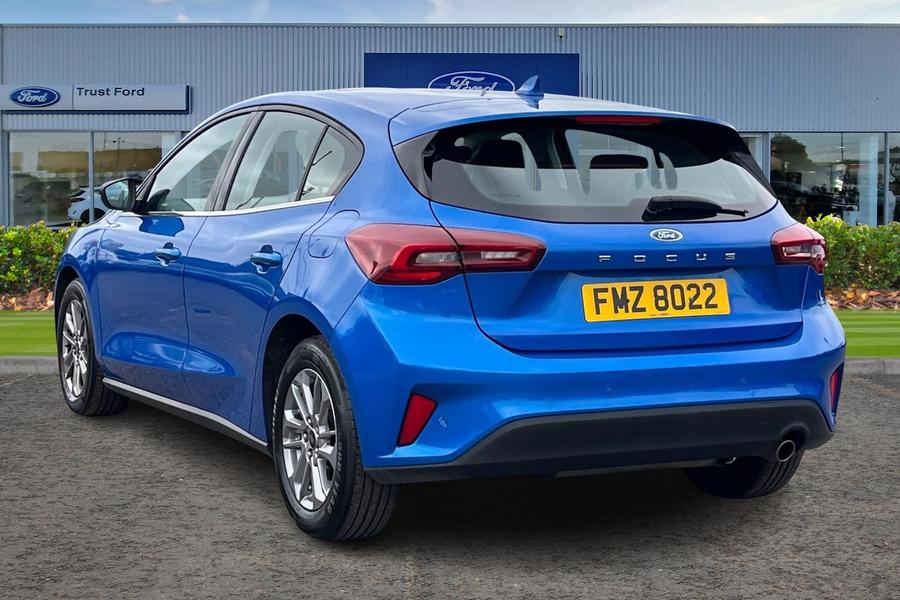 Ford Focus Photo autoimg-4dbbc9e48c93057d8283eda7f4eddafcf6299012.jpg