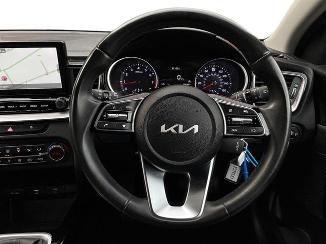 KIA Ceed Photo 11