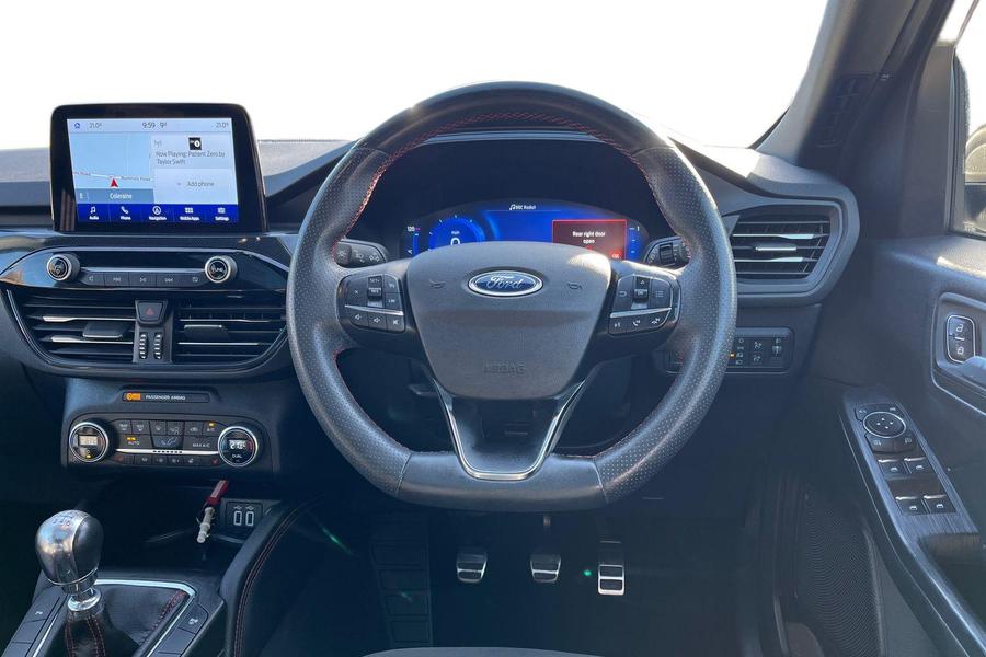 Ford Kuga Photo autoimg-4dbd96979694b915cb8378504dbb579418d7d7d2.jpg