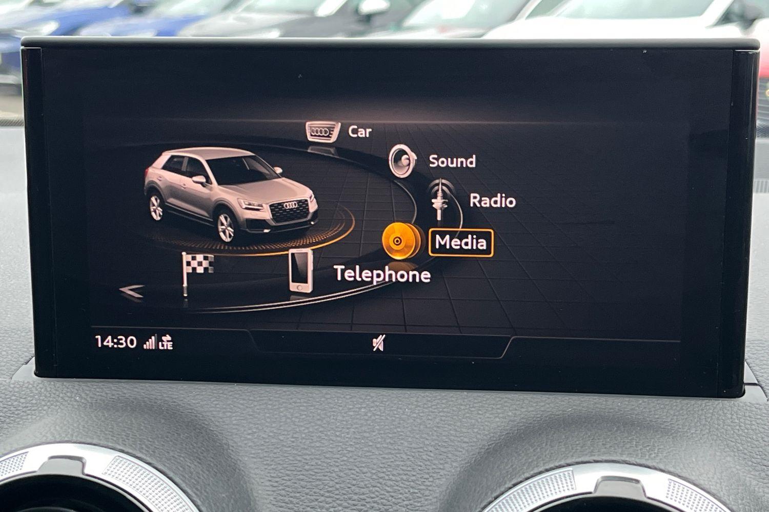 Audi Q2 Photo 26
