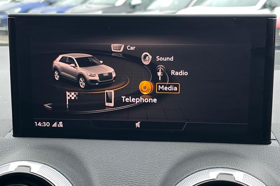 Audi Q2 Photo autoimg-4dbdfde2b524402f7e07b53c6f800bf227cede28.jpg
