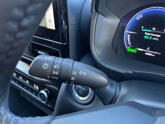 TOYOTA Yaris Cross Photo 29