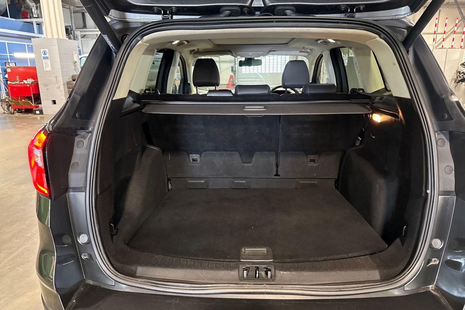 Ford KUGA Photo 22
