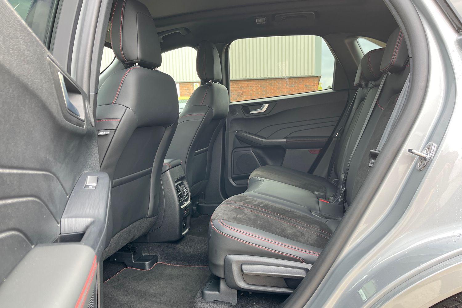 Ford KUGA Photo 26