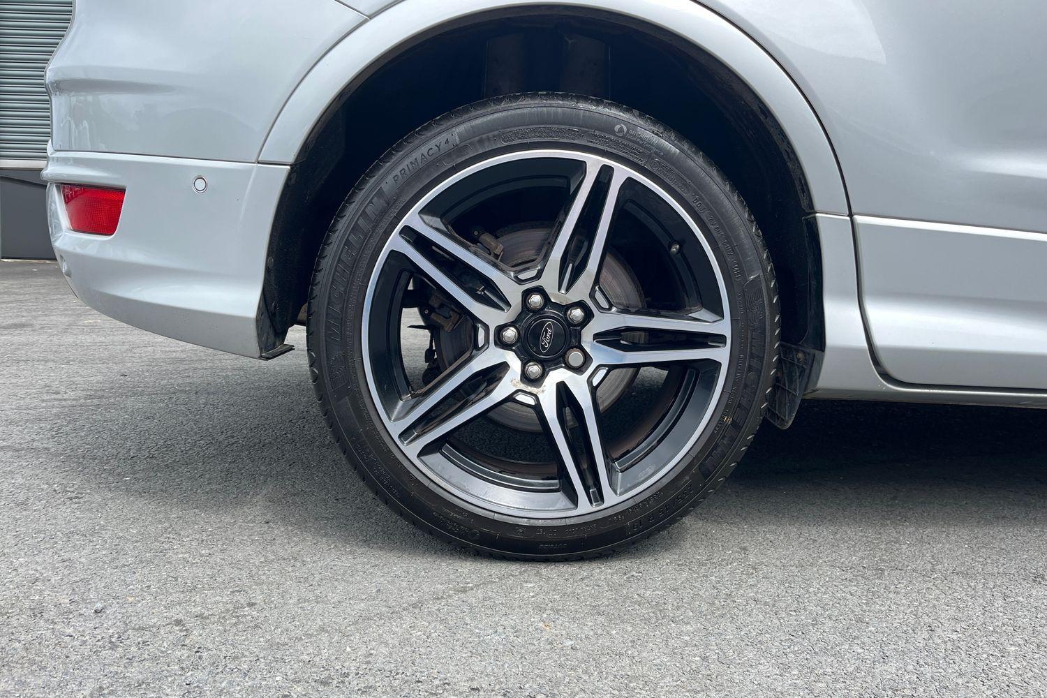 Ford KUGA Photo 7
