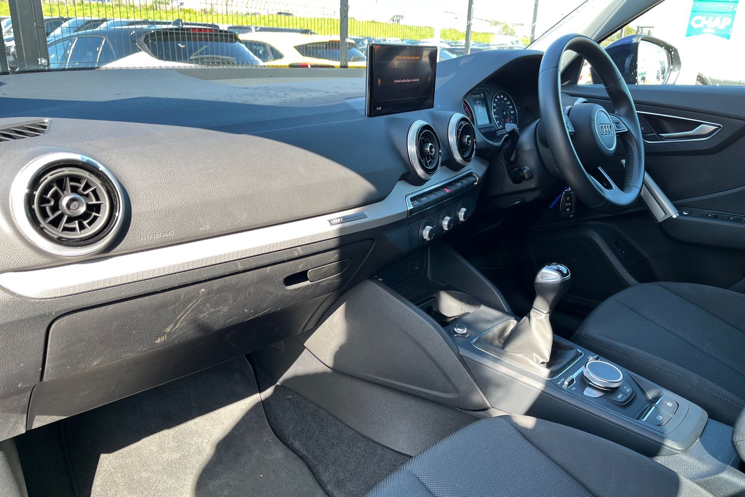 Audi Q2 Photo 17