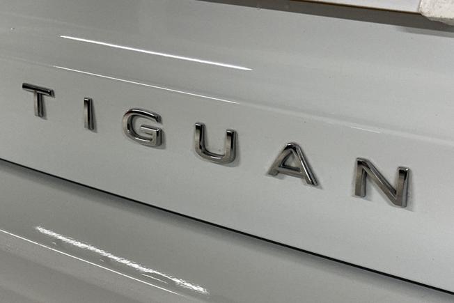 VOLKSWAGEN Tiguan Photo 37