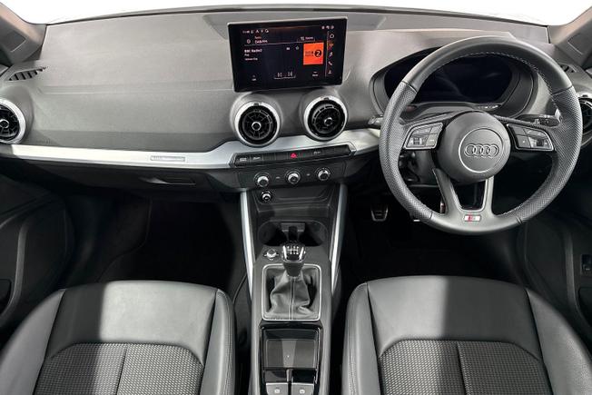 AUDI Q2 Photo 10