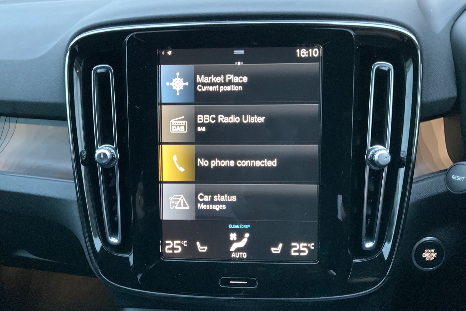 Volvo XC40 Photo 23