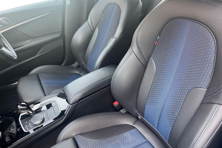 BMW 2 SERIES Photo autoimg-4dd226cfa4651d1c767397b28355212433bb916a.jpg