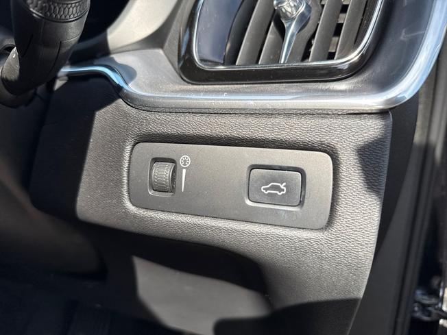 VOLVO XC60 Photo 27