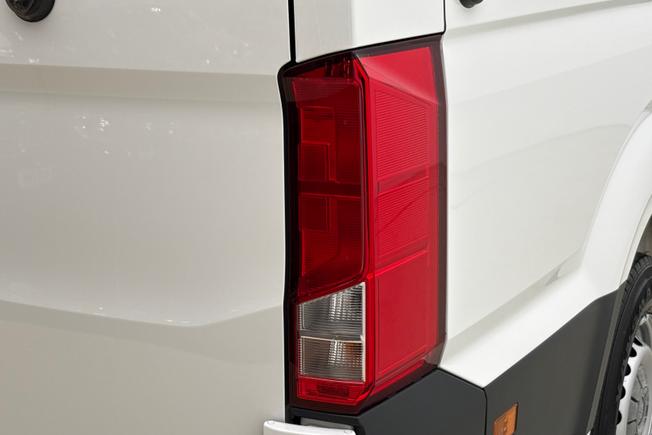 VOLKSWAGEN Crafter Photo 18