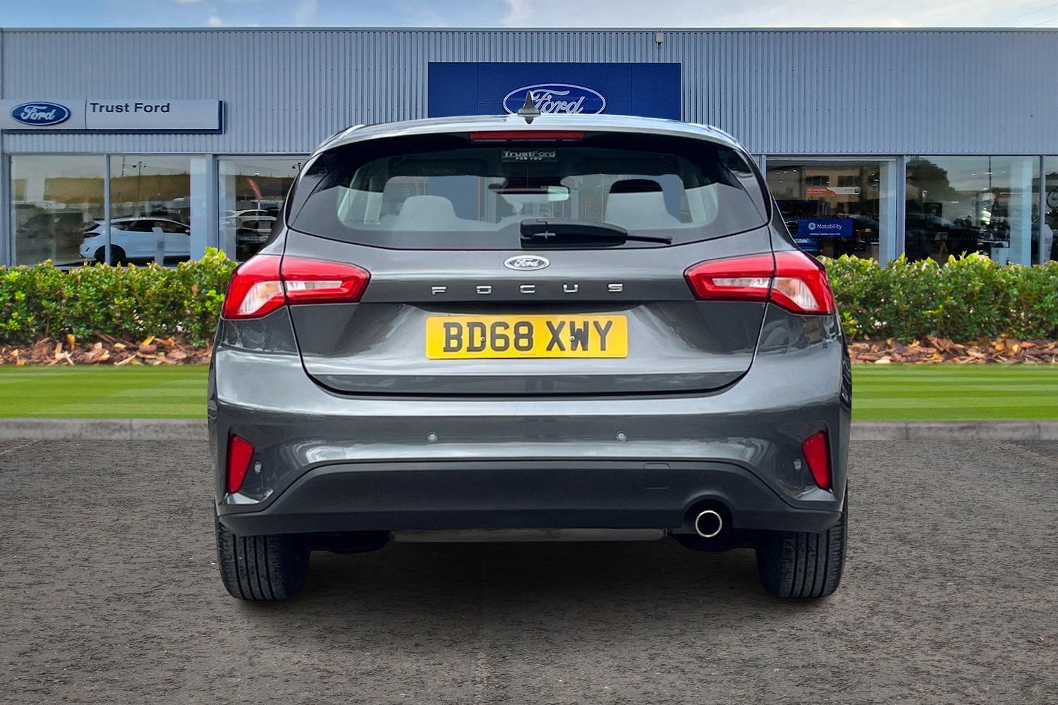 Ford Focus Photo 6