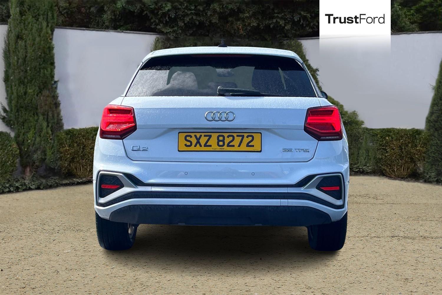 Audi Q2 Photo 6