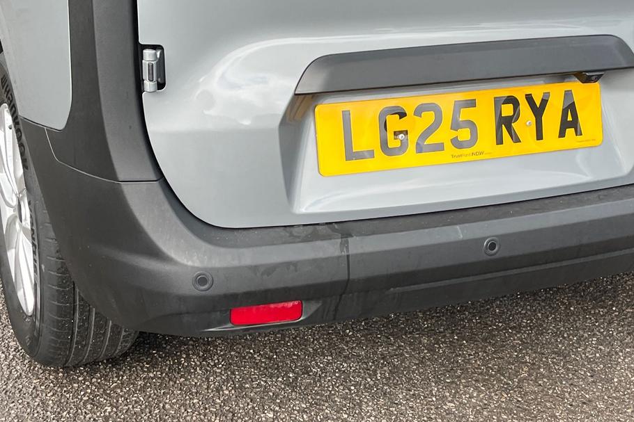 Used Ford TRANSIT COURIER LG25RYA 15