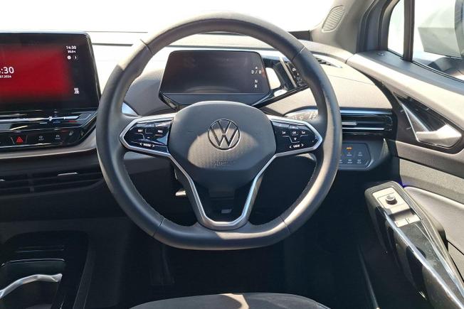VOLKSWAGEN ID.4 Photo 11