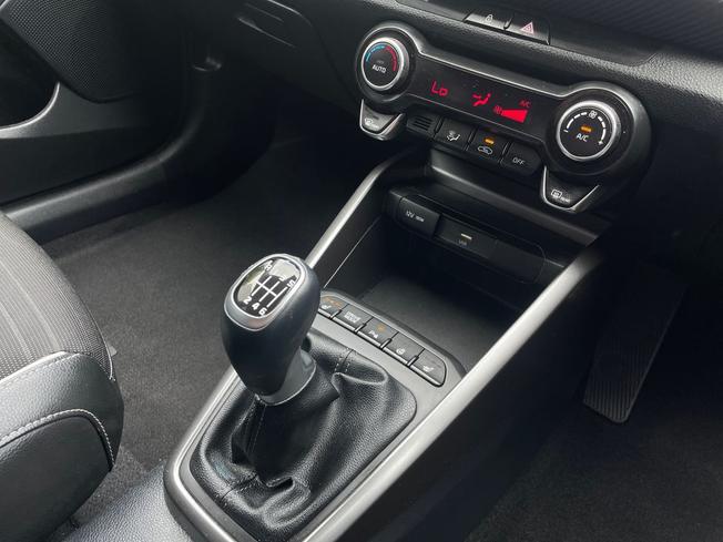 KIA Stonic Photo 42