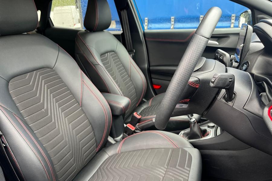 Ford PUMA Photo autoimg-4ddfd939b066cb846d742b4ba35ec58536294d42.jpg