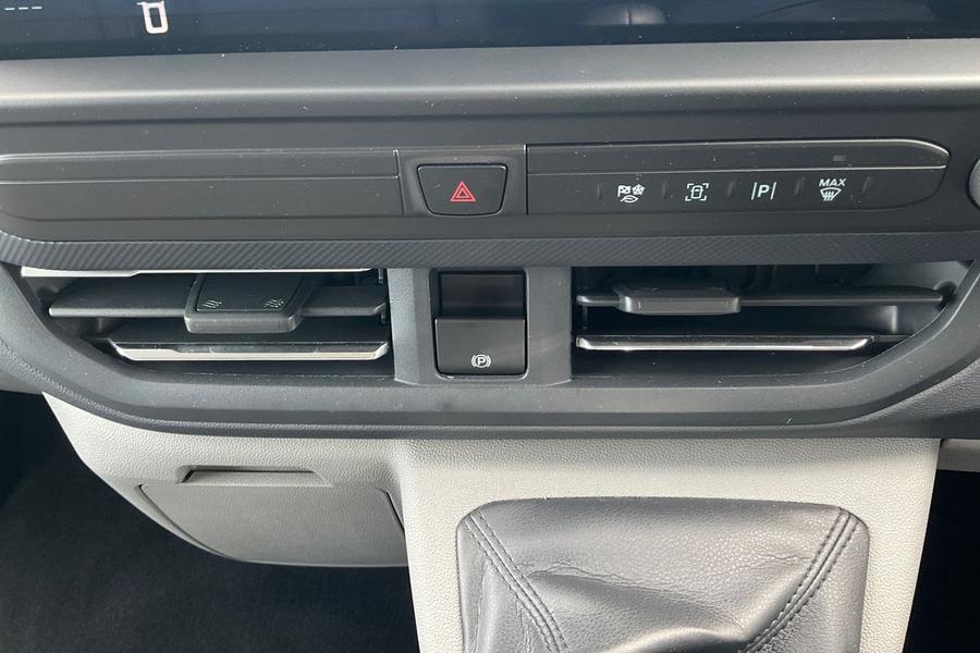 Ford TRANSIT CUSTOM Photo autoimg-4de3f9a34f5137240fd8d5e8f6c32d1cb13d8757.jpg