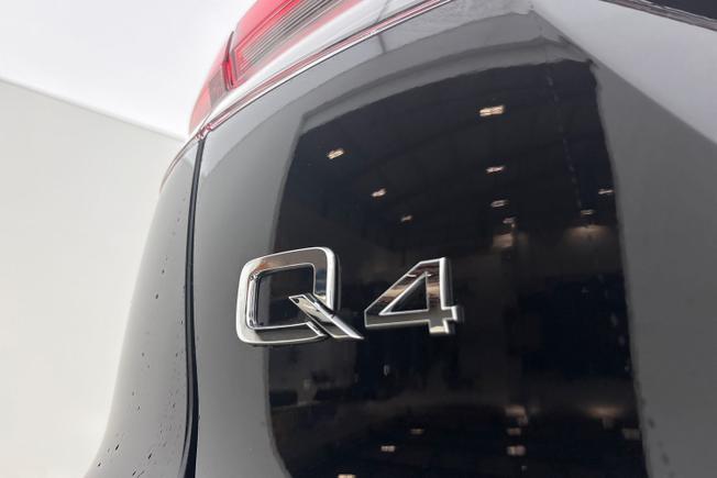 AUDI Q4 E-Tron Photo 23