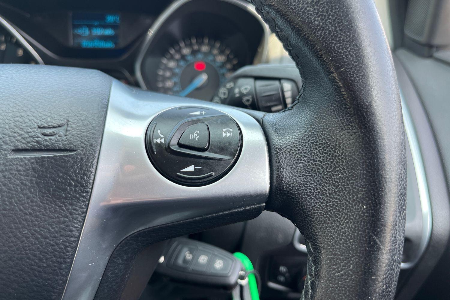 Ford Focus Photo 34