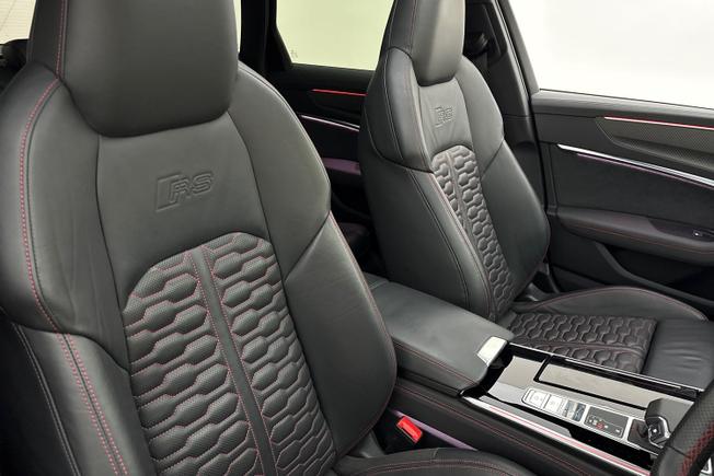 AUDI RS6 Photo 24