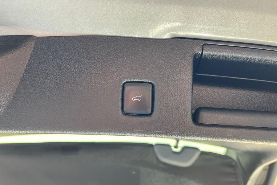 Ford Kuga Photo autoimg-4def37a13e75c9b9540a81e5bdf0509396399d89.jpg